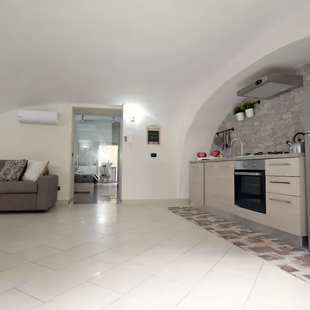 Montesantogroup Apartman *